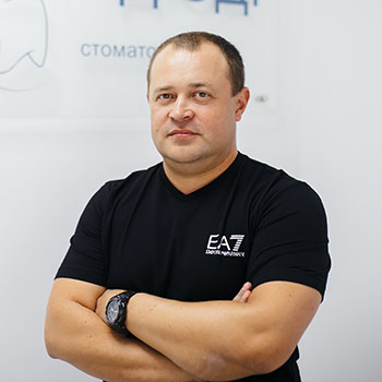 Director, leading dental mechanist Dzhus Oleg Dmytrovych